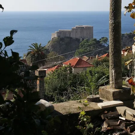 Vjera Πανσιόν Ντουμπρόβνικ